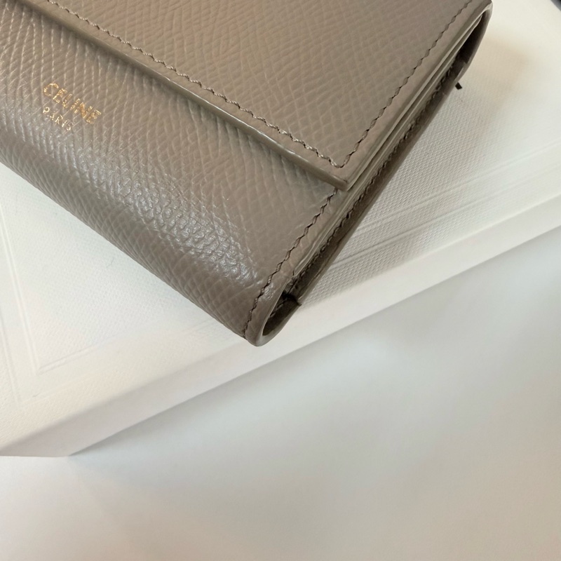 ✔️ Celine 粒面牛皮三折短夾（鵝卵石色）-23