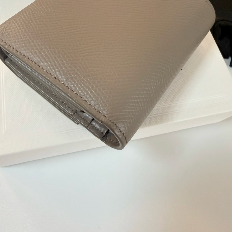 ✔️ Celine 粒面牛皮三折短夾（鵝卵石色）-28