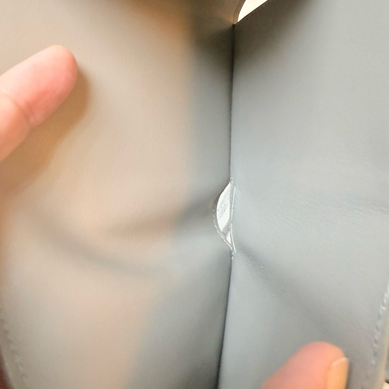 ✔️ Celine 粒面牛皮三折短夾（鵝卵石色）-32