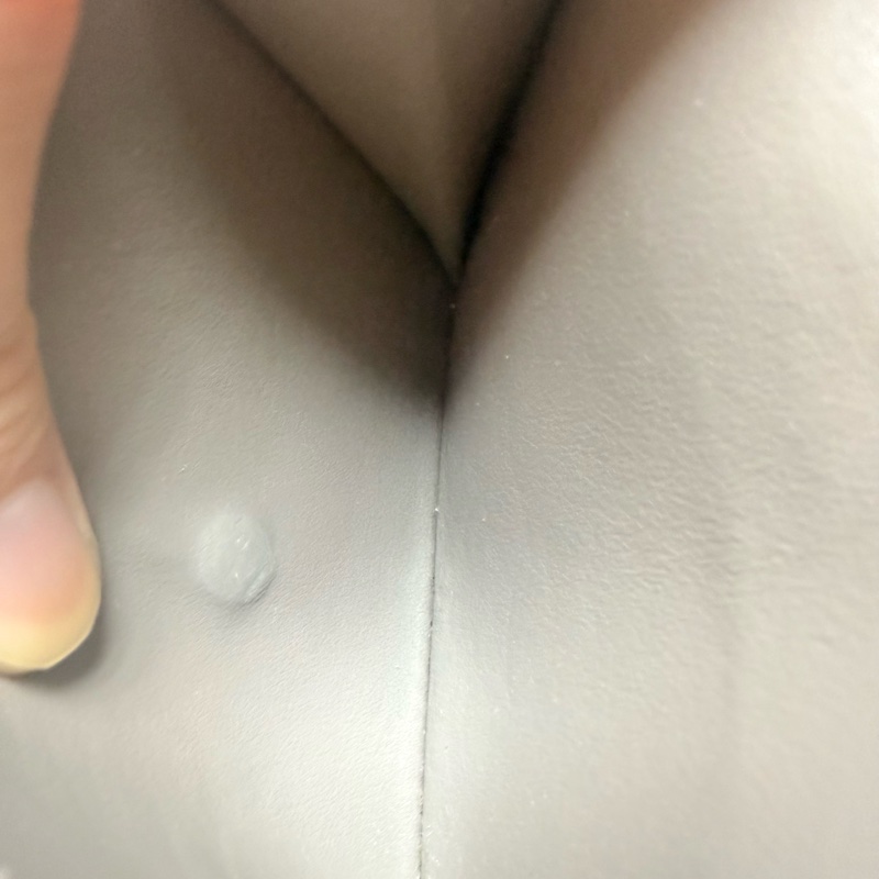 ✔️ Celine 粒面牛皮三折短夾（鵝卵石色）-35