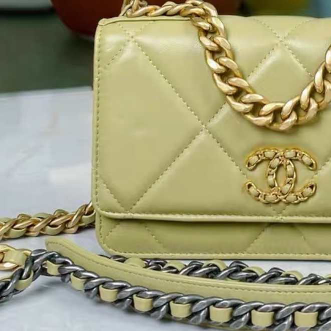 【96%新 ✨ 全網最抵】Chanel 19bag woc 羊皮 牛油果綠色 罕有色 芯片款-6