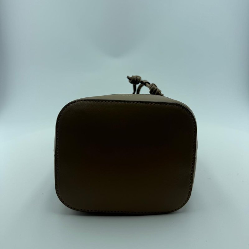 芬迪 Mon Tresor 老花抽繩水桶包-15