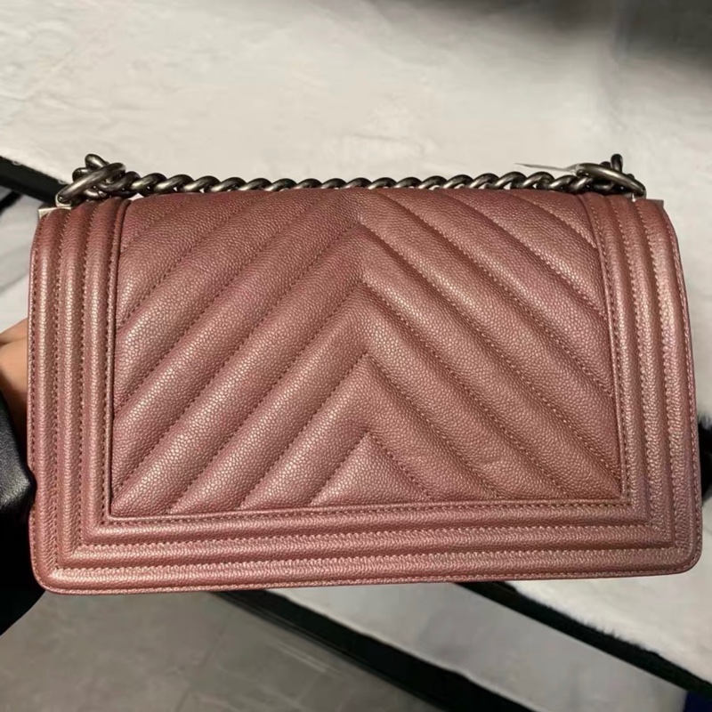 【98%新 ✨ 全網最抵】 Chanel leboy 中號 山形紋粉色 銀扣 荔枝牛皮 26開-1