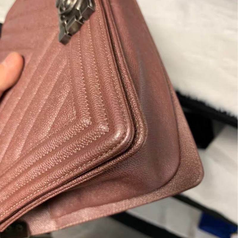 【98%新 ✨ 全網最抵】 Chanel leboy 中號 山形紋粉色 銀扣 荔枝牛皮 26開-5