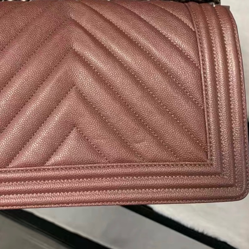 【98%新 ✨ 全網最抵】 Chanel leboy 中號 山形紋粉色 銀扣 荔枝牛皮 26開-9