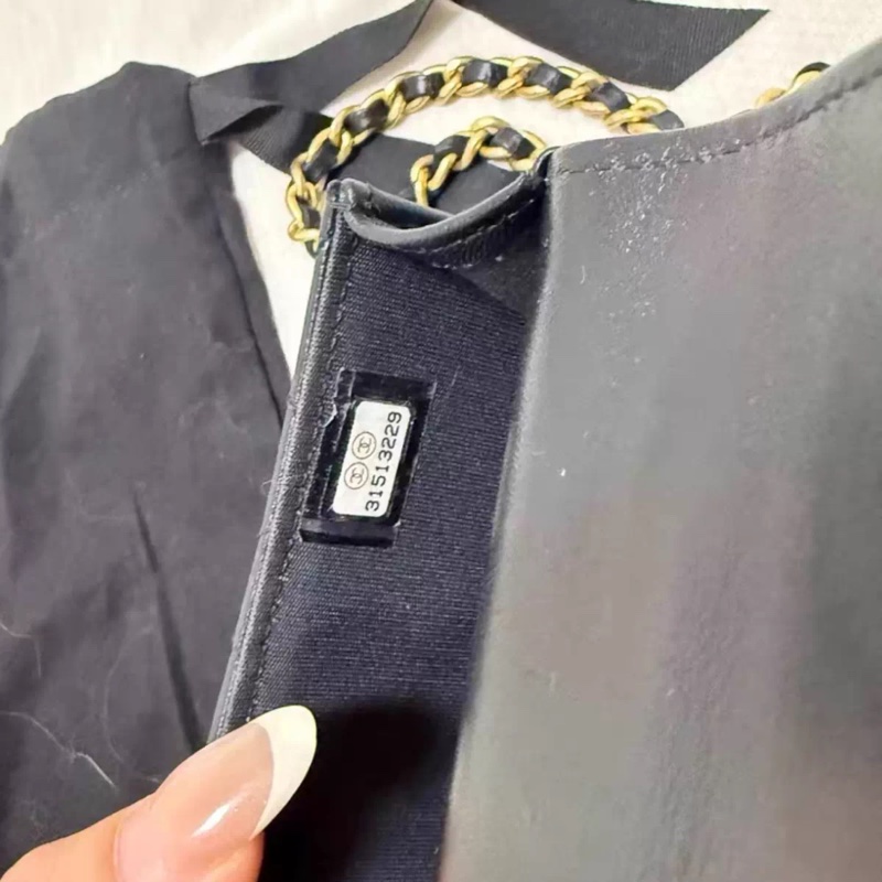 【99%新 ✨ 全網最低價】 31開 Chanel mini woc 21A黑金 手柄 羊皮 單肩斜挎包 王心凌同款-5