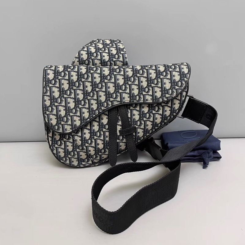 #專櫃12.5萬購入 #近新🉑送禮 #芯片款 Dior saddle馬鞍包 #剛離櫃賠出-0