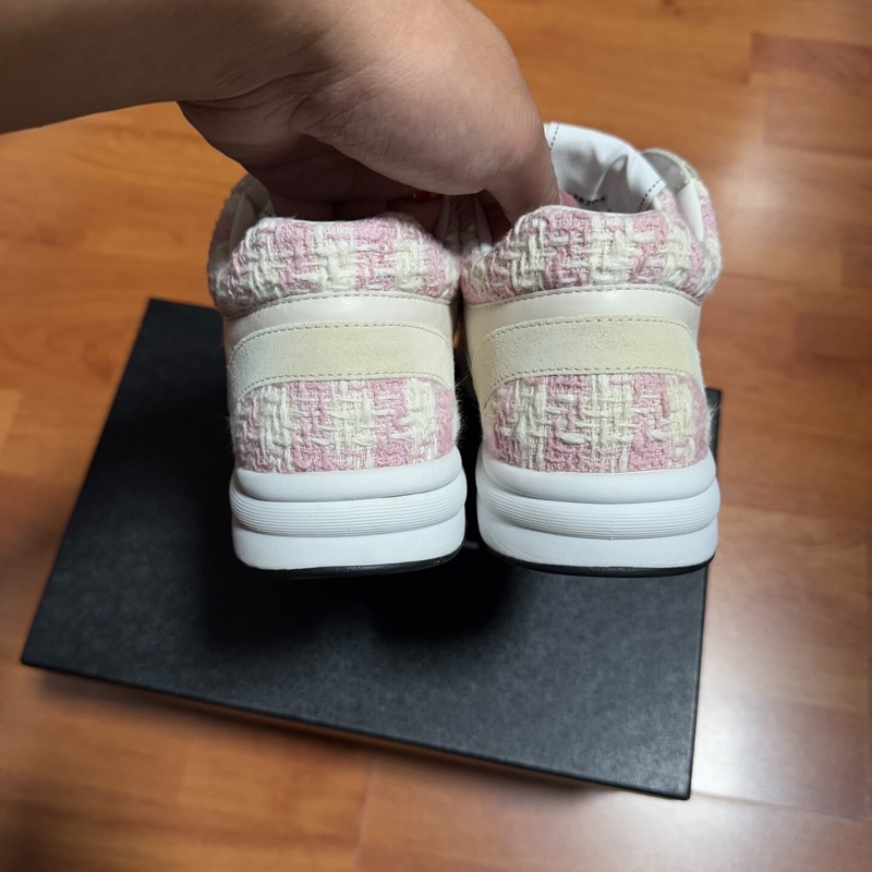 Chanel正品香奈兒徽標粗花毛呢運動鞋 粉米色 38碼-5