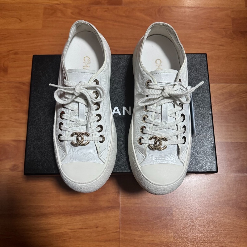 Chanel香奈兒24s大頭鞋 低幫厚底松糕板鞋 女款 白色 37.5碼-2