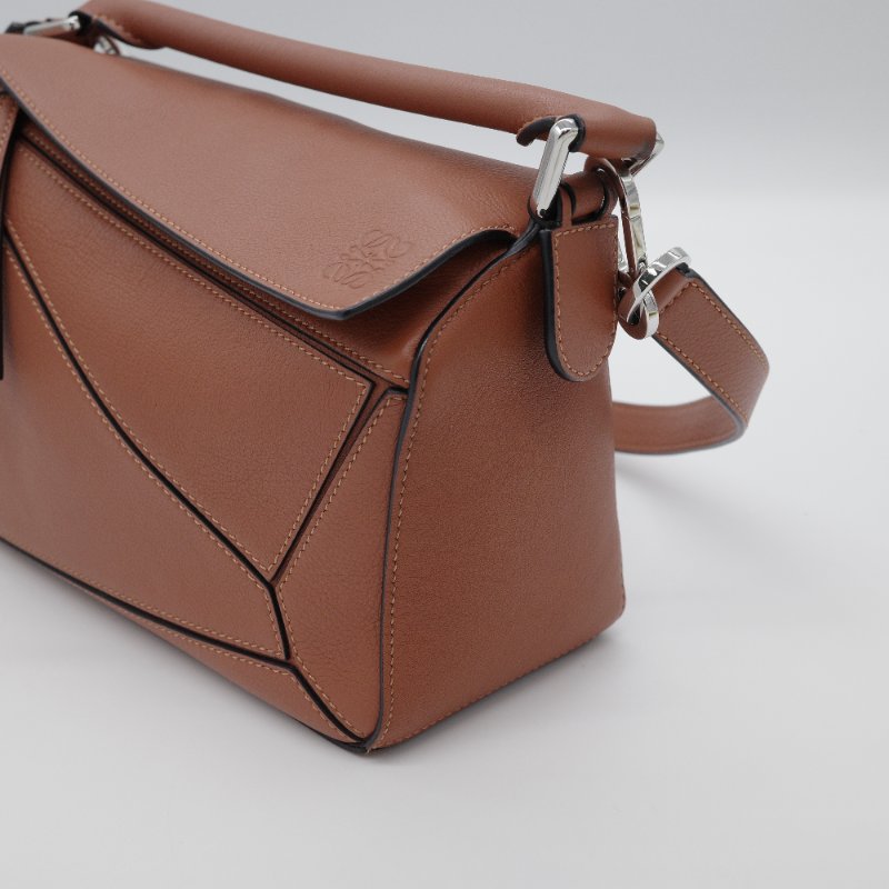 Loewe 羅威 小號 Puzzle 棕褐色 焦糖色 小牛皮 手提包 肩背包-9