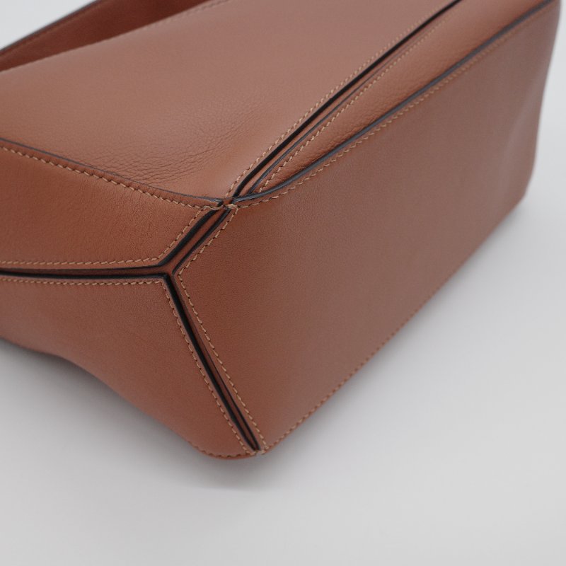 Loewe 羅威 小號 Puzzle 棕褐色 焦糖色 小牛皮 手提包 肩背包-11