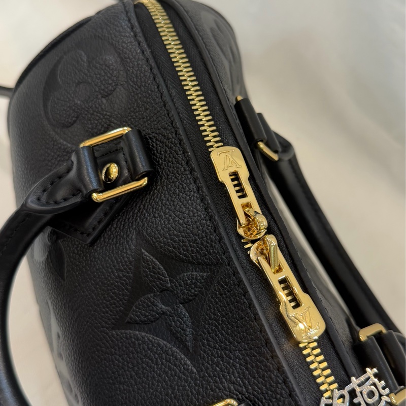 Lv 經典款 M58951 SPEEDY Bondouliere25 黑色 皮革 壓紋波士頓-36