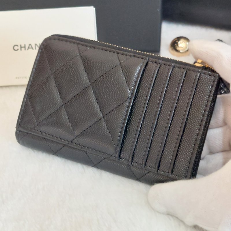 CHANEL金色雙CLOGO菱格粒紋牛皮L型拉鍊卡夾/零錢包(黑色AP5015B)全新品-20