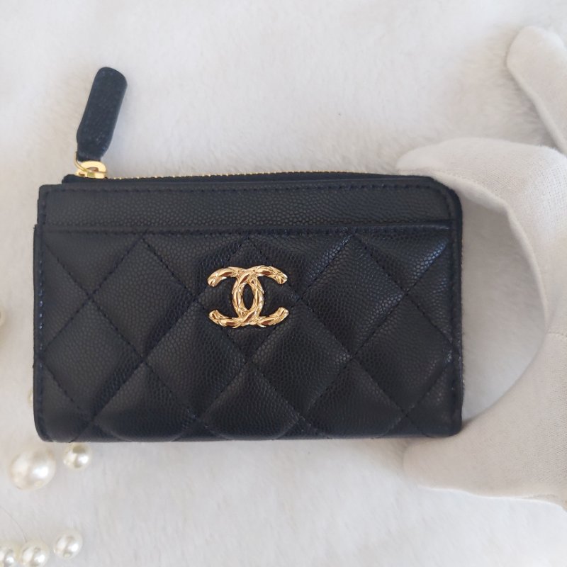 CHANEL金色雙CLOGO菱格粒紋牛皮L型拉鍊卡夾/零錢包(黑色AP5015B)全新品-47