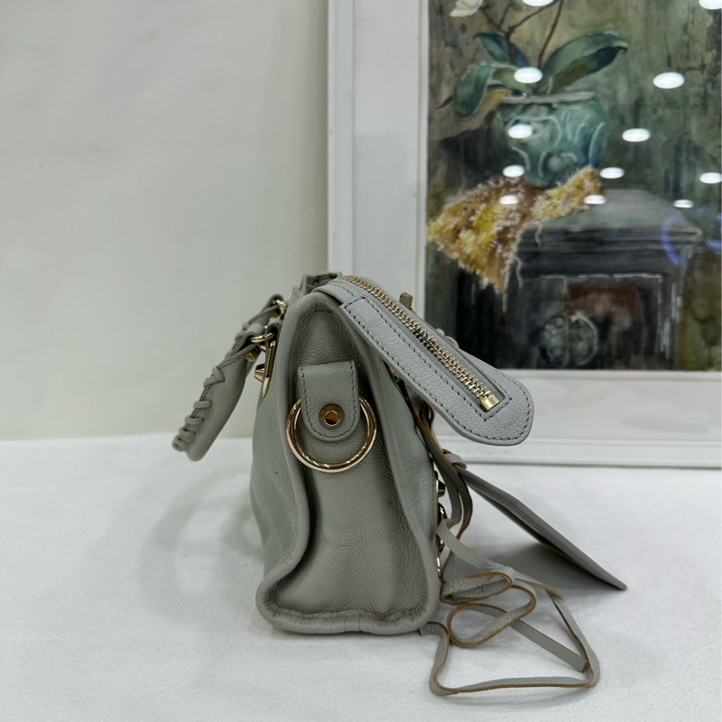 Balenciaga 巴黎世家灰色小號機車包 缺肩帶 尺寸：約24*16*7cm左右-2