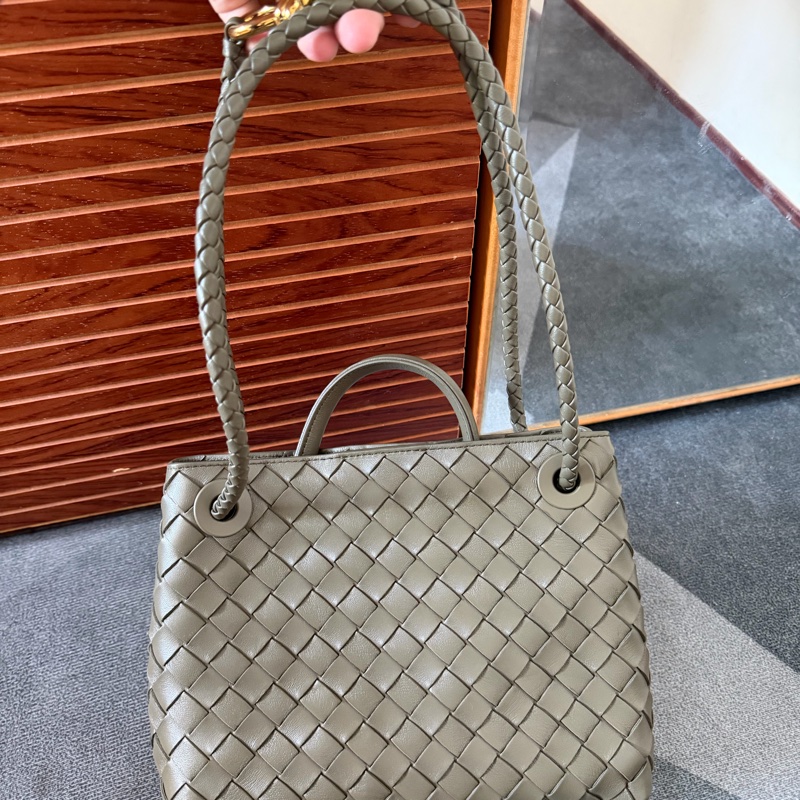 Bv編織羊皮 Small Andiamo 肩背包-2