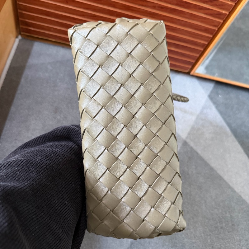 Bv編織羊皮 Small Andiamo 肩背包-4