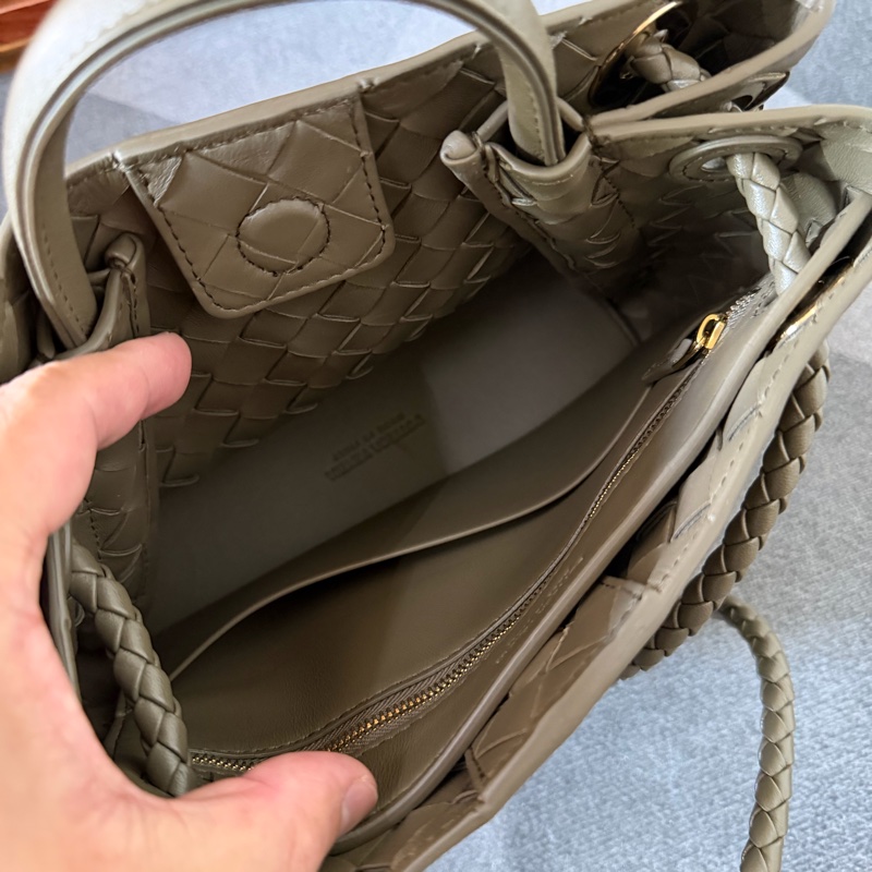 Bv編織羊皮 Small Andiamo 肩背包-7