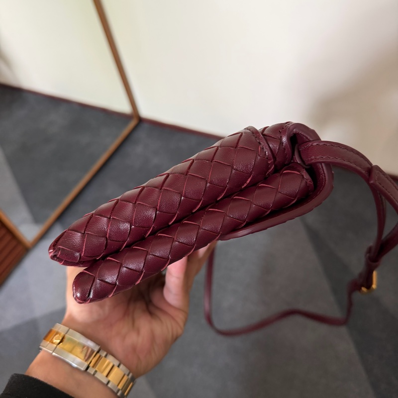 新款Bv信封手提斜背包 巴羅洛酒紅-4