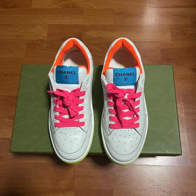 香奈兒正品Chanel休閒鞋 白色 粉綠色 37碼 98新-3