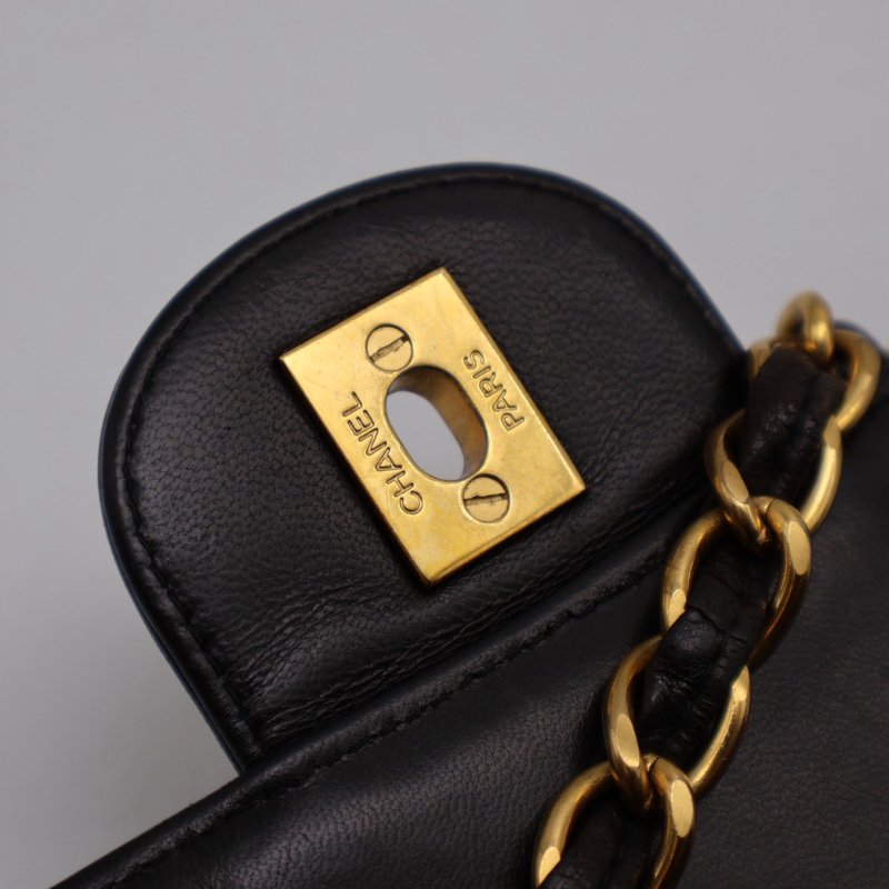 CHANEL 復古口蓋單肩包 - 黑金3開-11