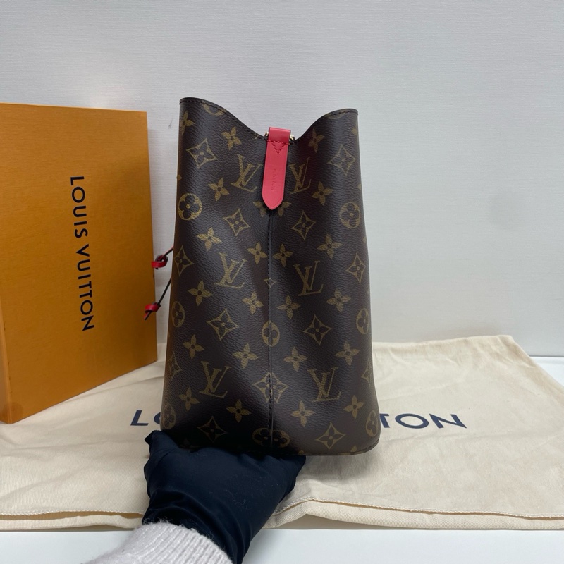 97新LV 路易威登 红水桶 单肩斜挎包 尺寸：26*17*26cm 附件：尘袋-2