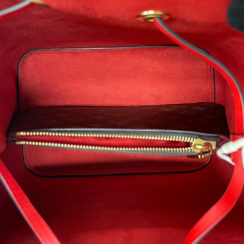 97新LV 路易威登 红水桶 单肩斜挎包 尺寸：26*17*26cm 附件：尘袋-6