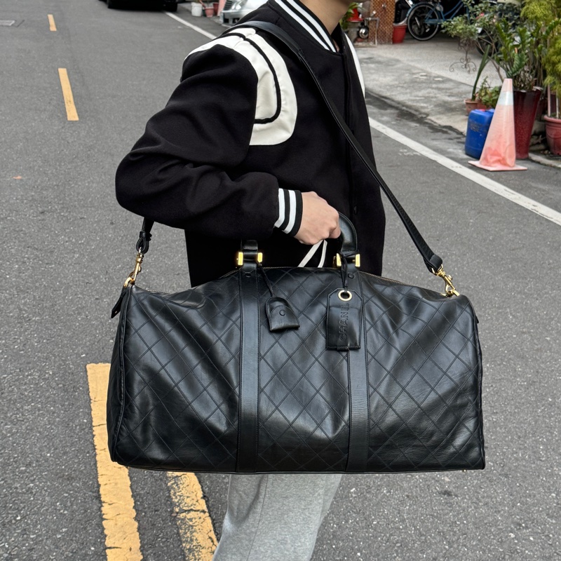 【極新|全平台唯一稀有】 Chanel 香奈兒 波士頓旅行袋 專櫃28萬!-3