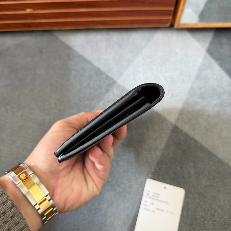 Lv黑花壓紋對開長夾（M62900）芯片款-4