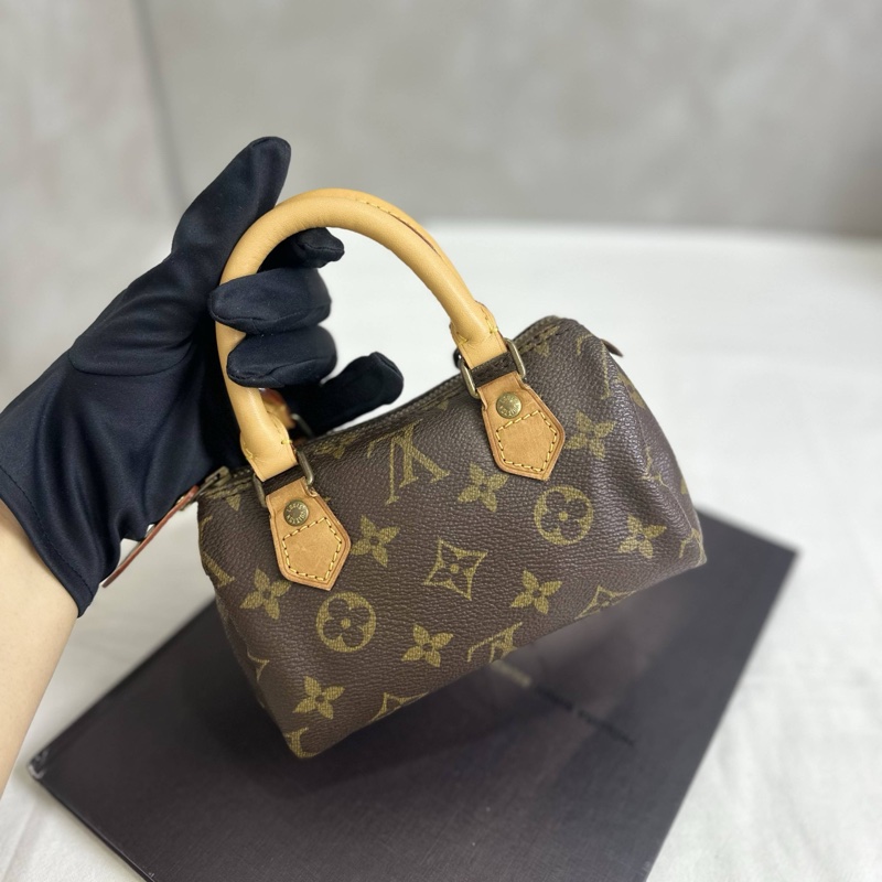 𝐋𝐨𝐮𝐢𝐬 𝐕𝐮𝐢𝐭𝐭𝐨𝐧 中古款 speed nano 手拿包 vintage 特價出清-1