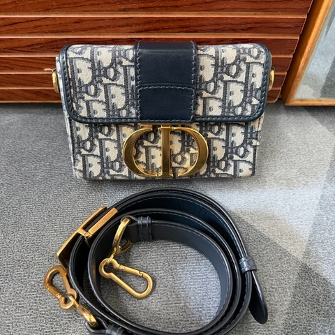 Dior蒙田 mini box