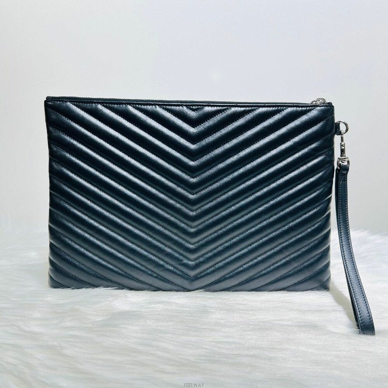 【包稅】SAINT LAURENT Monogram 新款中型平板電腦手拿包 559193-2