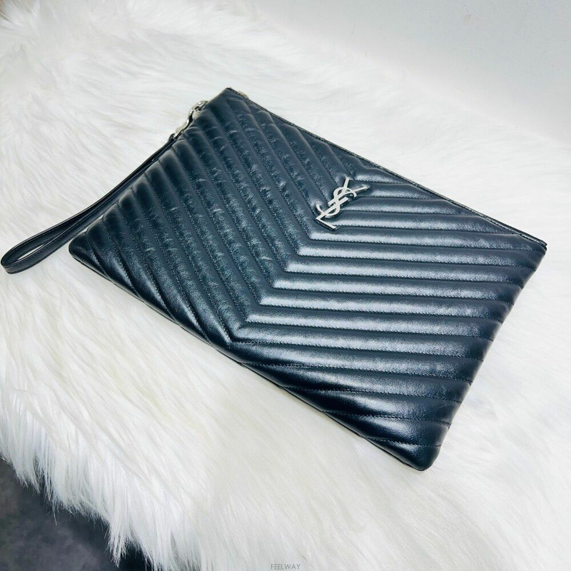 【包稅】SAINT LAURENT Monogram 新款中型平板電腦手拿包 559193-4