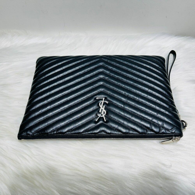 【包稅】SAINT LAURENT Monogram 新款中型平板電腦手拿包 559193-6