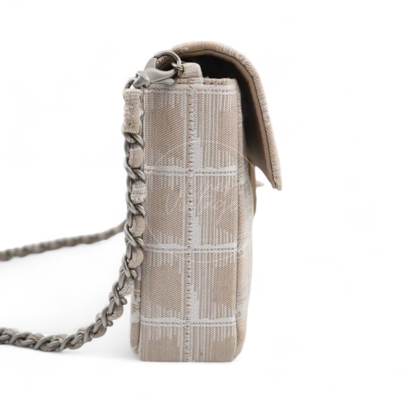 [Pre-owned] Chanel Beige Nylon Travel Line Chocolate Bar Bag-2