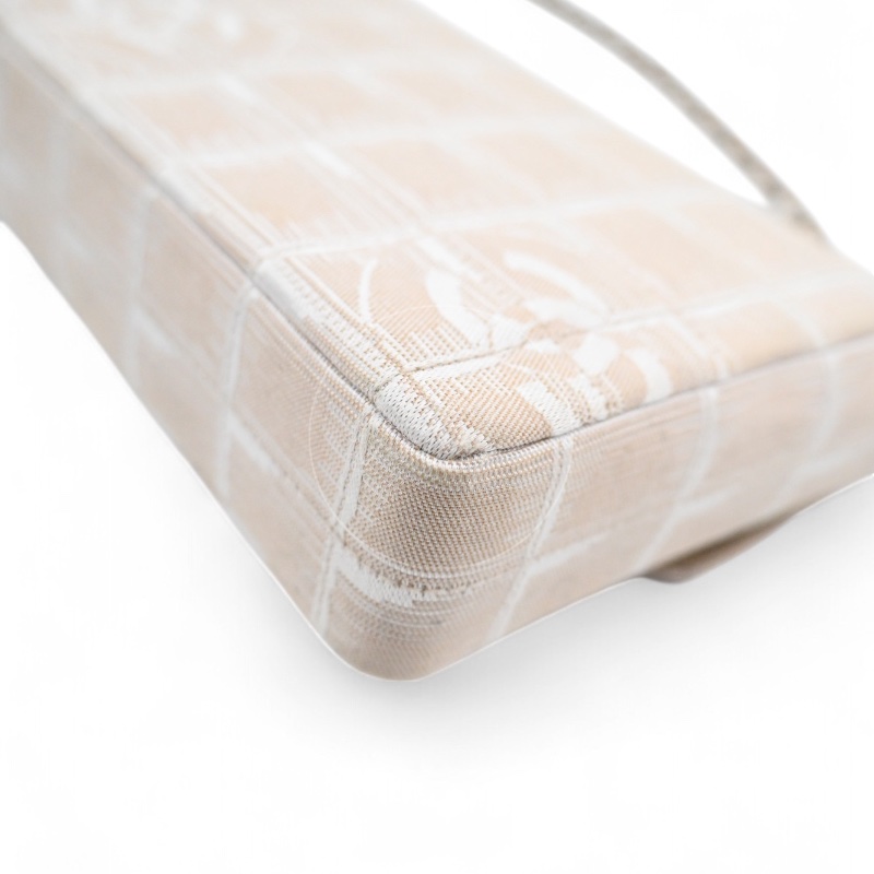 [Pre-owned] Chanel Beige Nylon Travel Line Chocolate Bar Bag-13