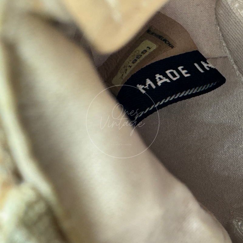 [Pre-owned] Chanel Beige Nylon Travel Line Chocolate Bar Bag-15