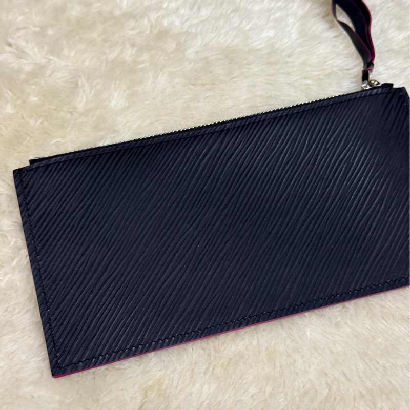 未使用品✨LV黑色 拉鍊長夾 扁長夾 零錢包 鈔票可放不需對折-17
