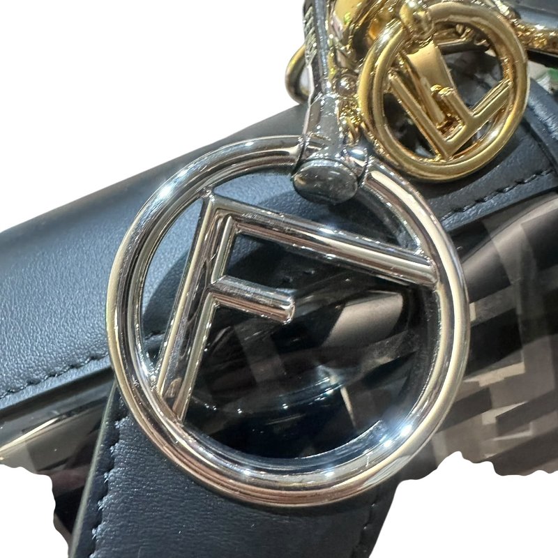 【美收精品】FENDI黑色透明矽膠皮肩背包 4-703-6