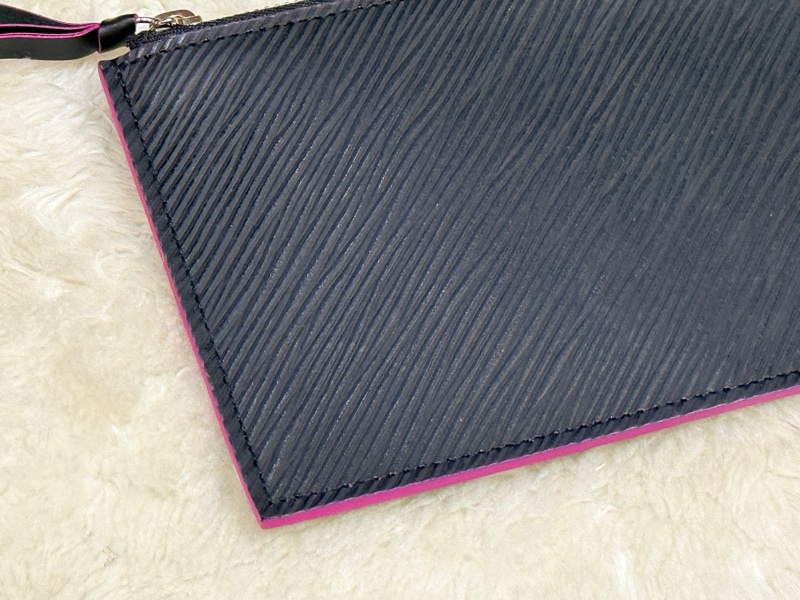 未使用品✨LV黑色 拉鍊長夾 扁長夾 零錢包 鈔票可放不需對折-3