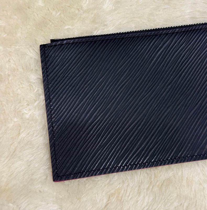 未使用品✨LV黑色 拉鍊長夾 扁長夾 零錢包 鈔票可放不需對折-14