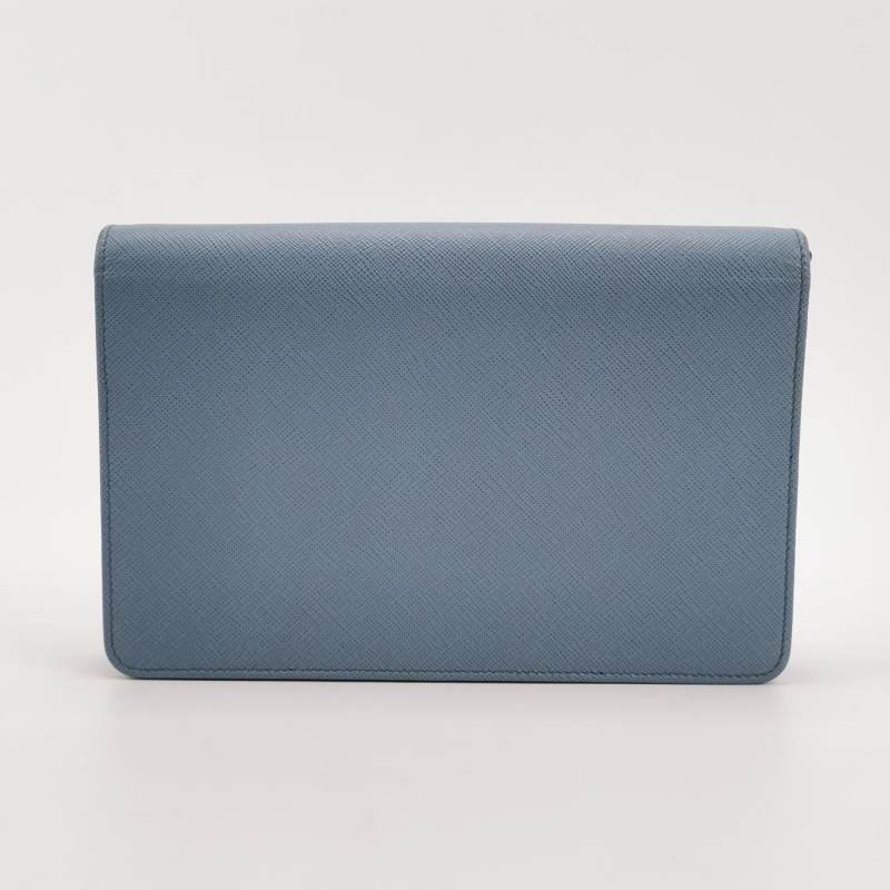 Prada牛皮純色字母Logo斜挎包單肩包-4