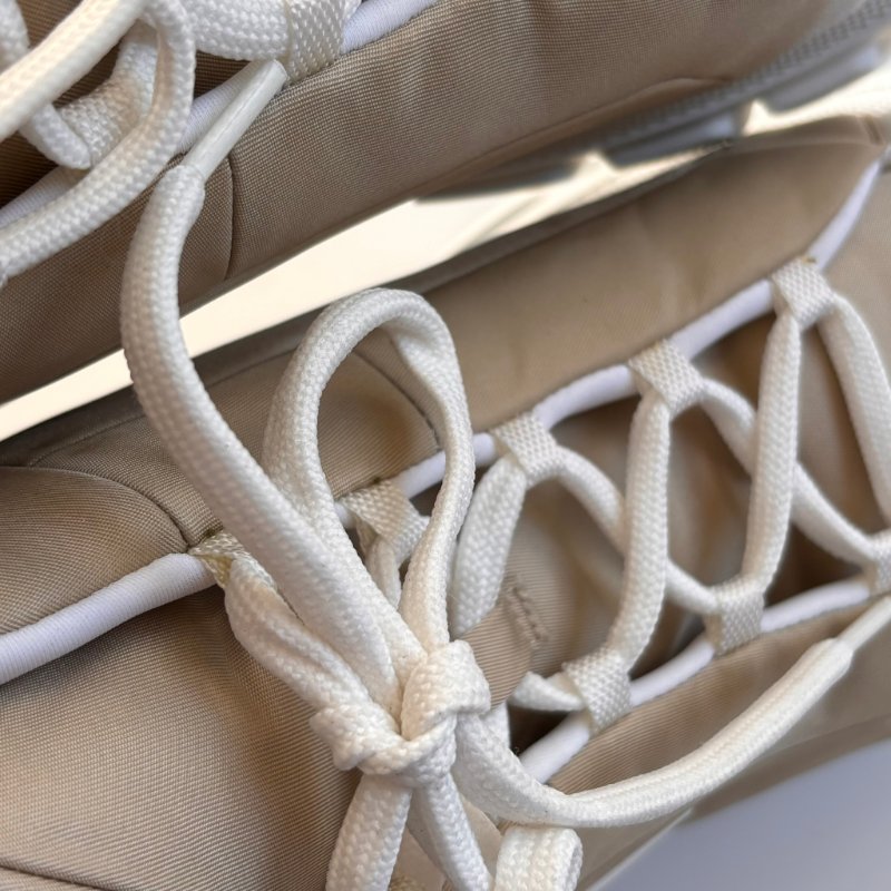 ::PRADA:: Calzature Donna Sneakers 沙色尼龍潮流白底高筒休閒鞋 運動鞋 (38.5號)-3