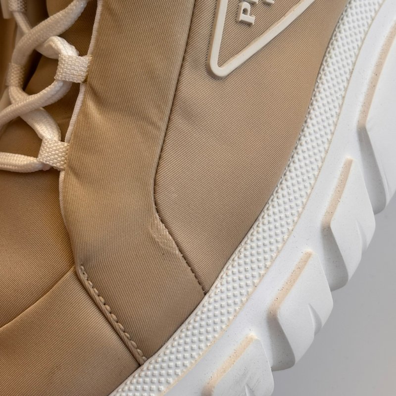::PRADA:: Calzature Donna Sneakers 沙色尼龍潮流白底高筒休閒鞋 運動鞋 (38.5號)-15
