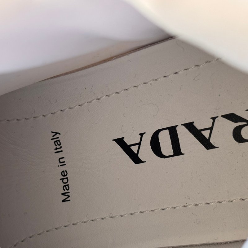 ::PRADA:: Calzature Donna Sneakers 沙色尼龍潮流白底高筒休閒鞋 運動鞋 (38.5號)-26