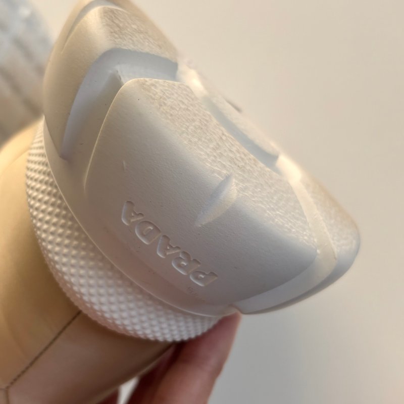 ::PRADA:: Calzature Donna Sneakers 沙色尼龍潮流白底高筒休閒鞋 運動鞋 (38.5號)-38