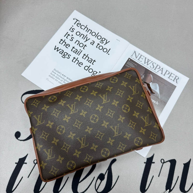 Louis Vuitton 紅皮方型手拿包 vintage 中古 二手 大容量 出清 特價 男女通用-0