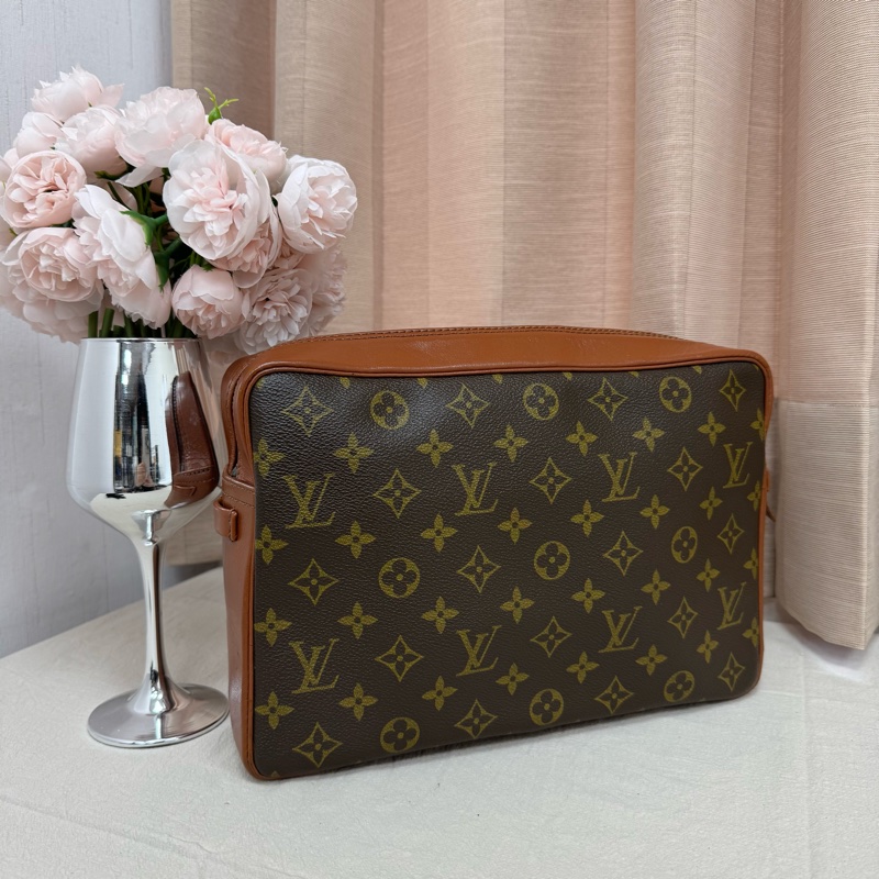 Louis Vuitton 紅皮方型手拿包 vintage 中古 二手 大容量 出清 特價 男女通用-2