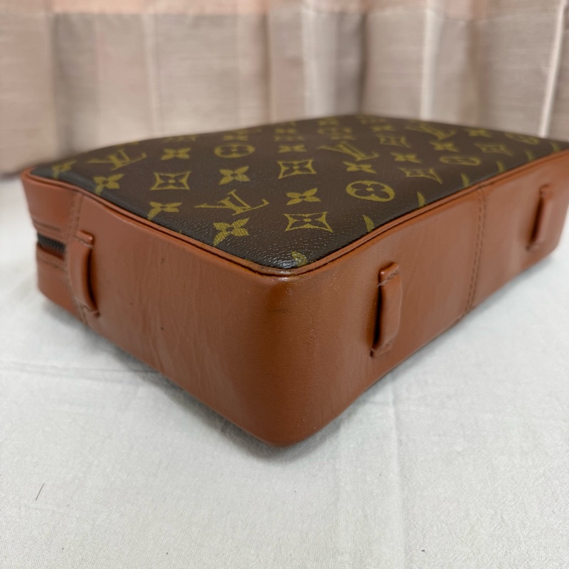 Louis Vuitton 紅皮方型手拿包 vintage 中古 二手 大容量 出清 特價 男女通用-17