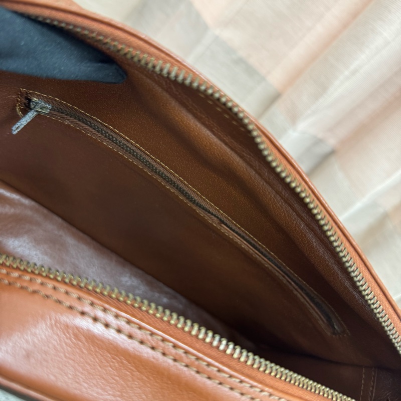 Louis Vuitton 紅皮方型手拿包 vintage 中古 二手 大容量 出清 特價 男女通用-20